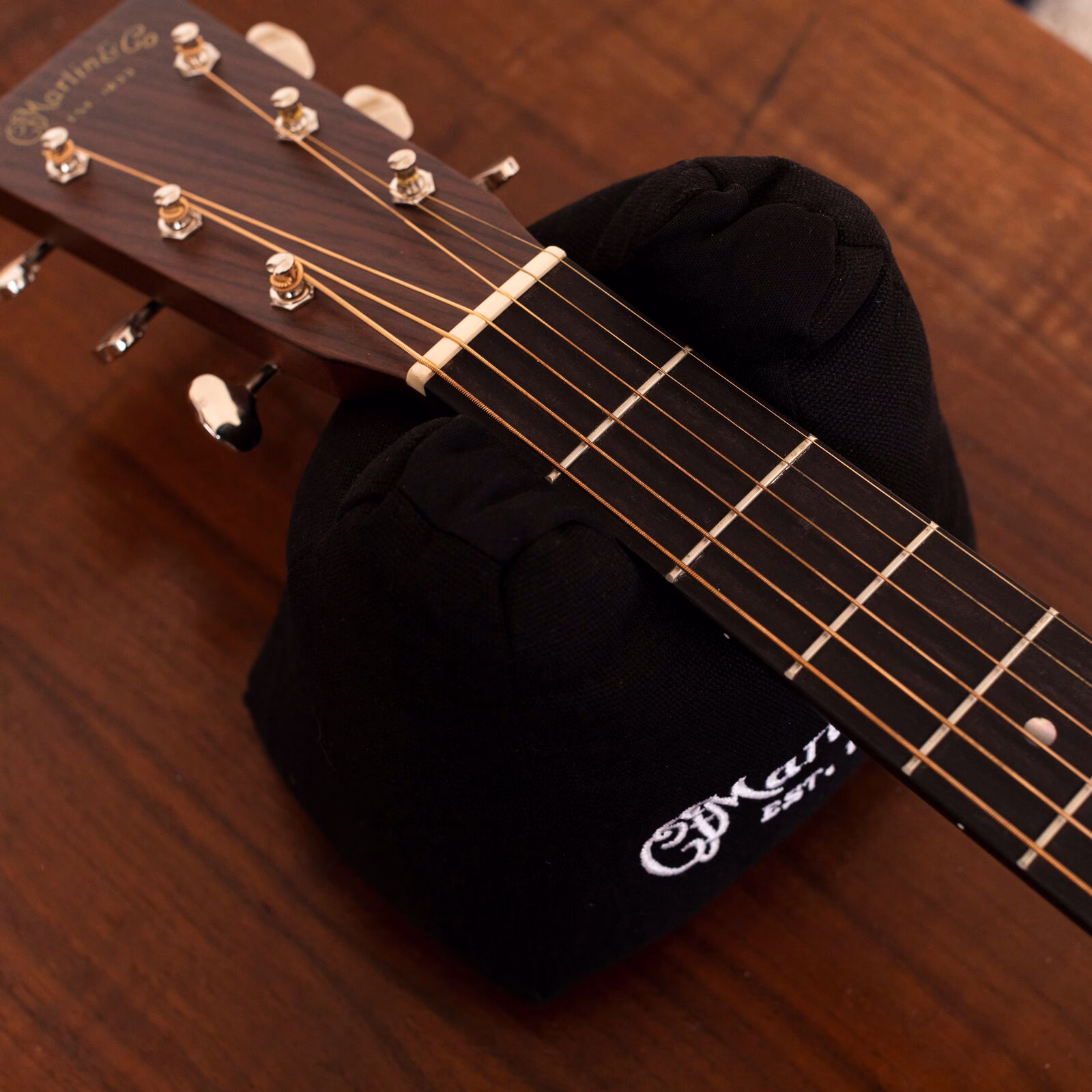 Soporte de Mástil Martin Neck Rest para Mantenimiento de Guitarra - Imagen 3
