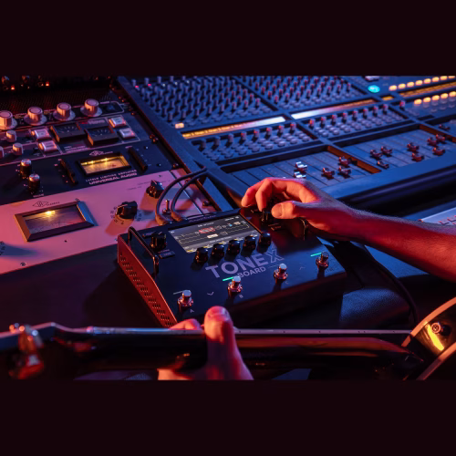 Pedalera Multiefectos IK Multimedia TONEX Board - Imagen 7